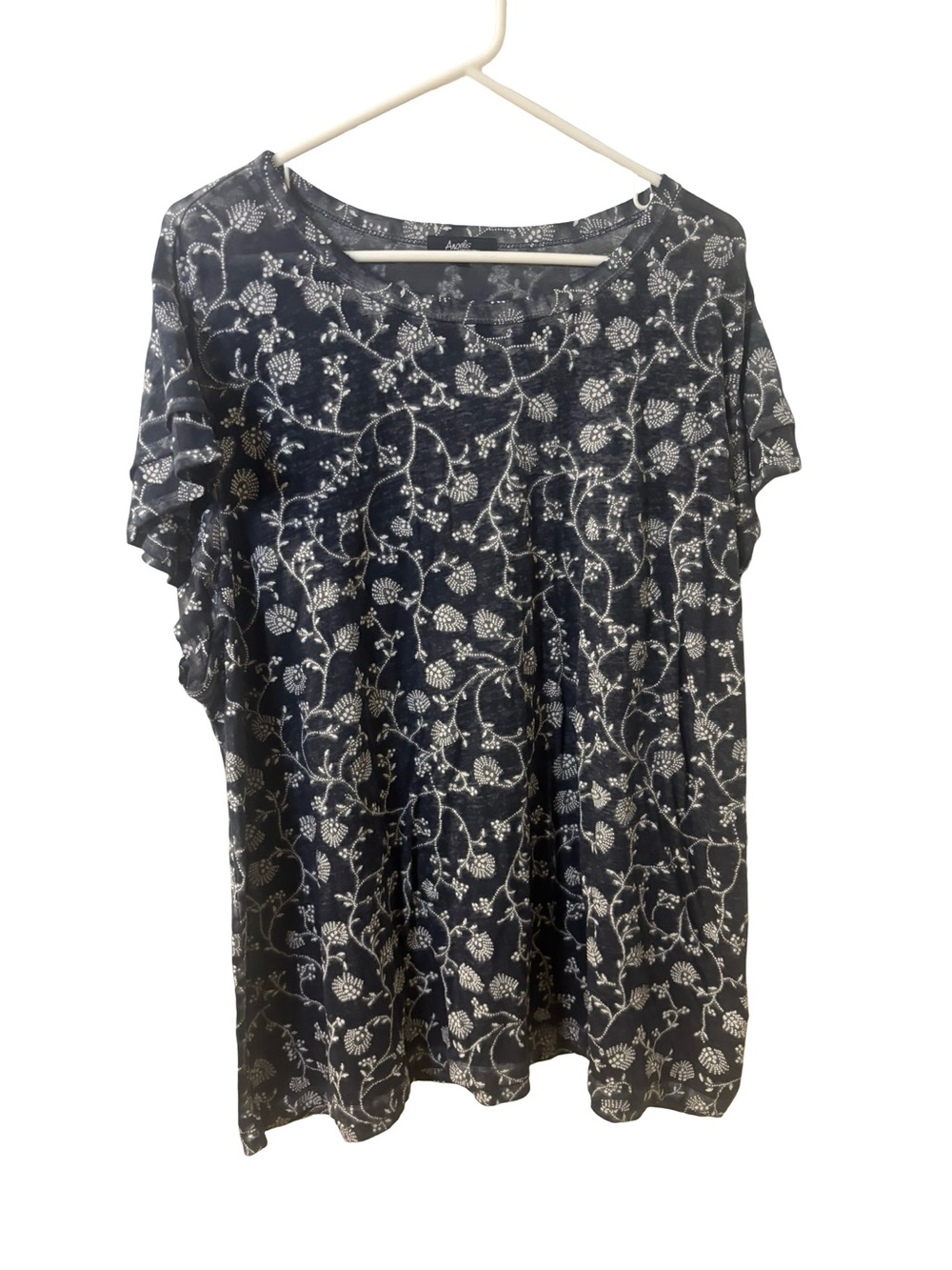 Angels Navy and White Floral Boho Short Sleeve Breathable Blouse Size 3X